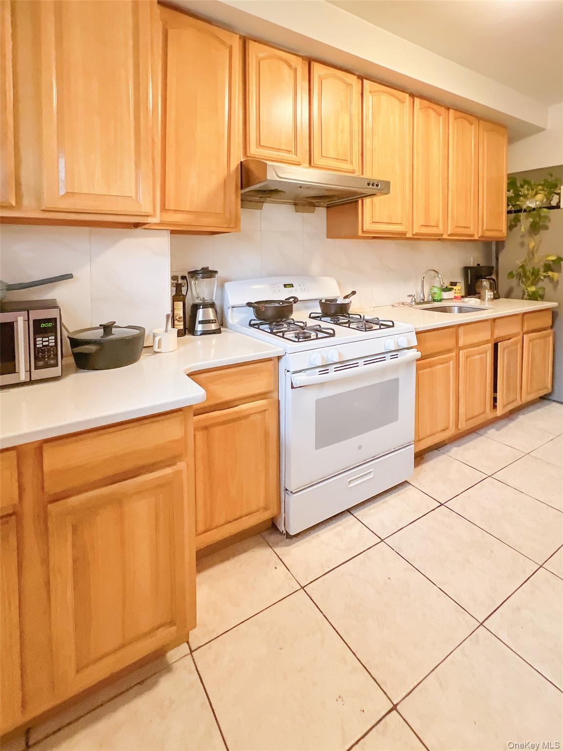 37-46 83rd Street Property Photo 13