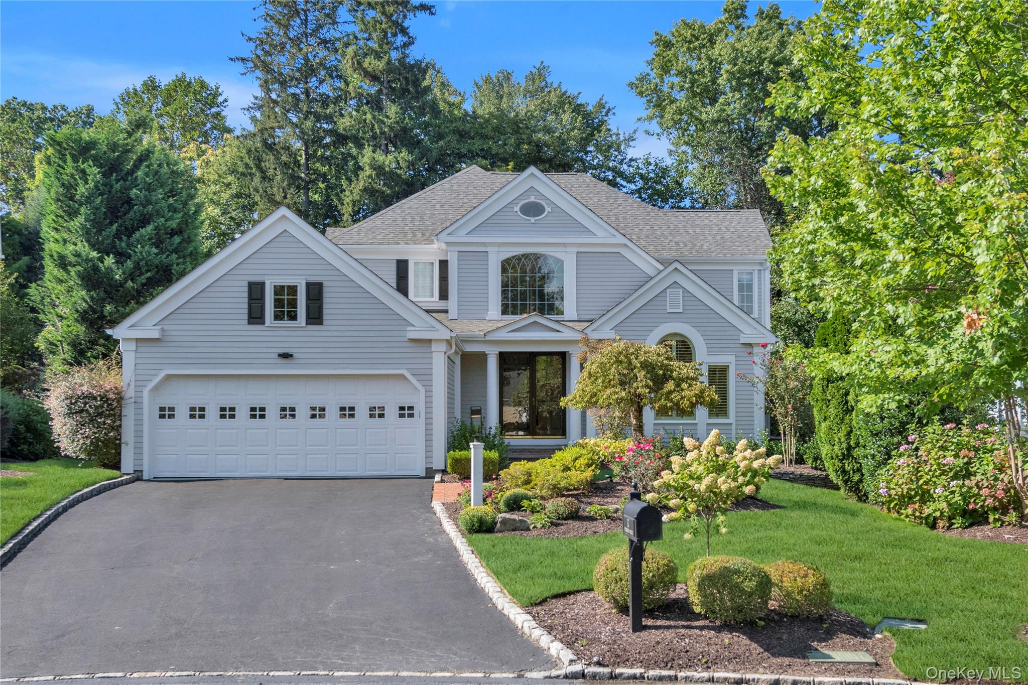 17 Evergreen Circle Property Photo 1