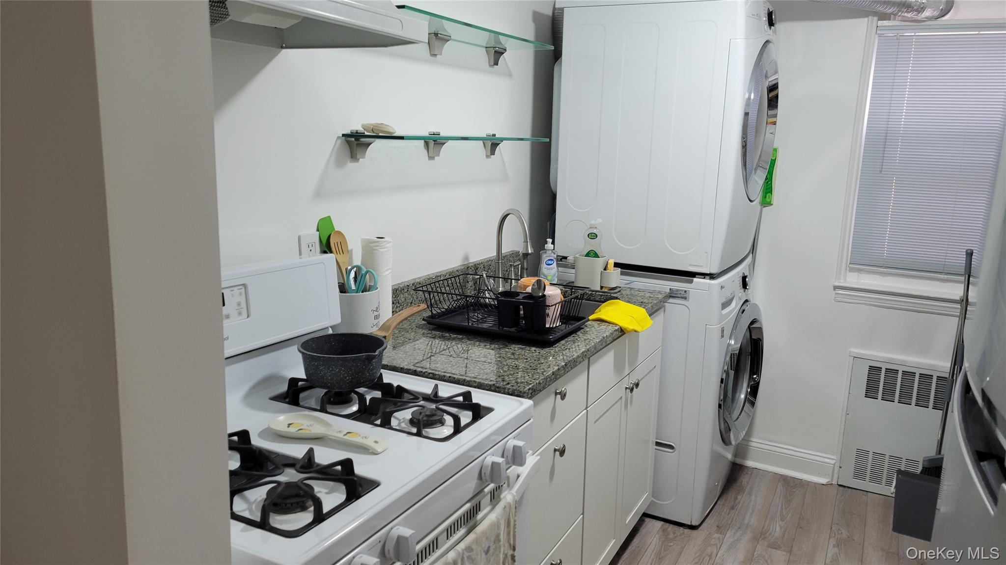 19 Lawrence Drive A Property Photo 4