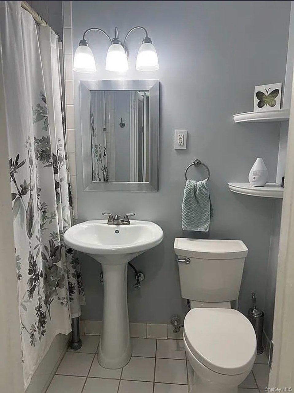 19 Lawrence Drive A Property Photo 8
