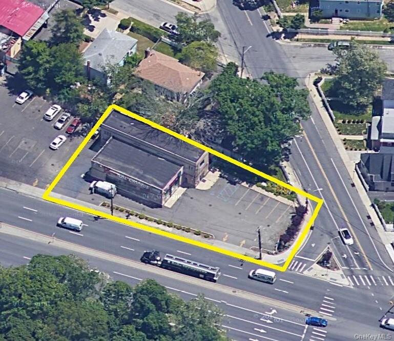 693 Peninsula Boulevard Property Photo 3