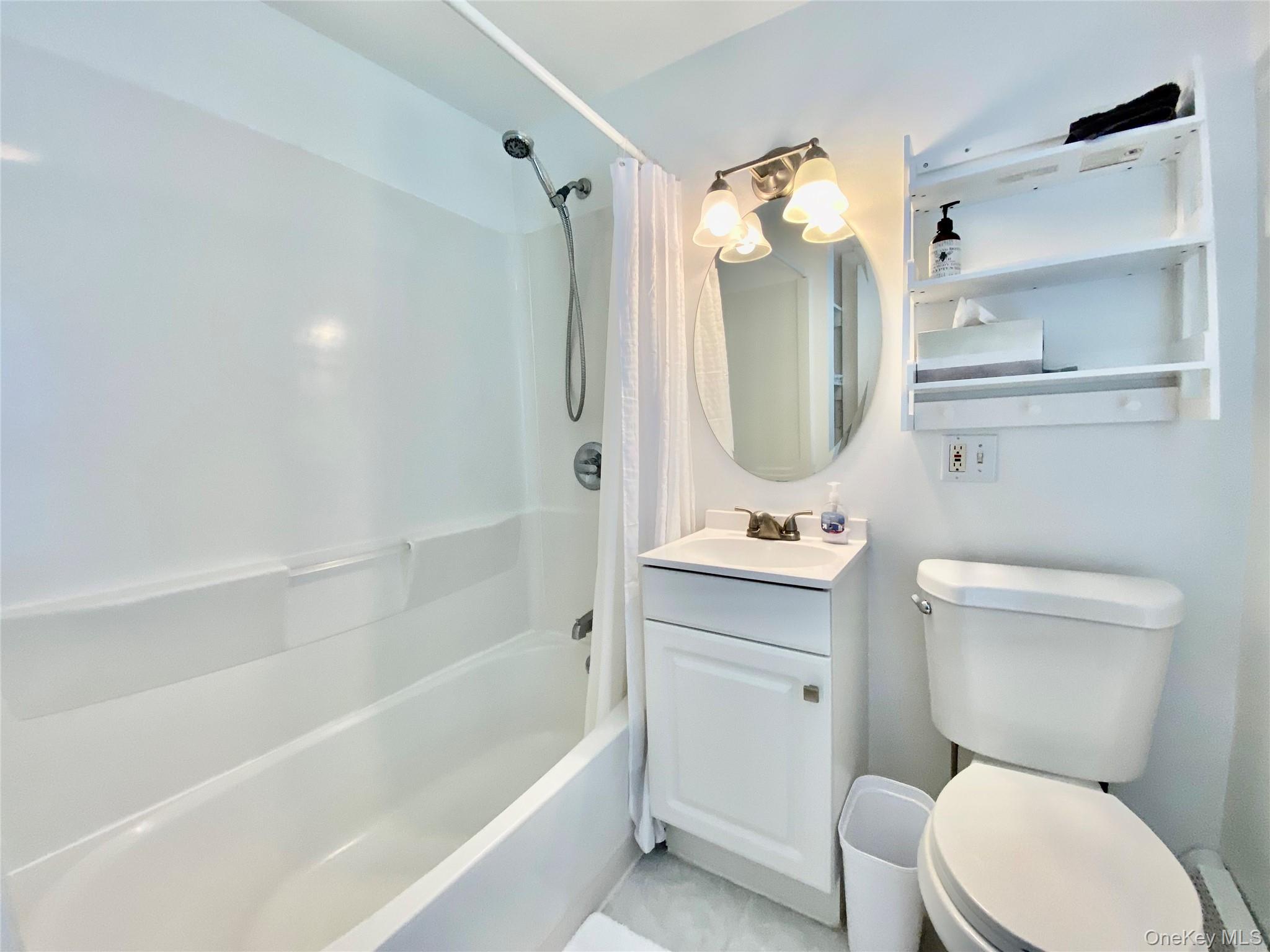 880 Wiggins Street Property Photo 8