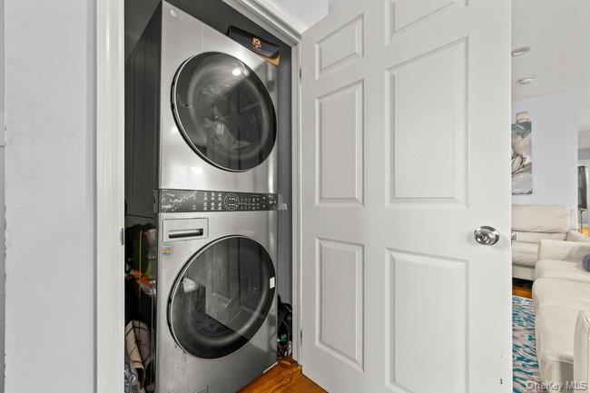 229-24 Edgewood Avenue Property Photo 21