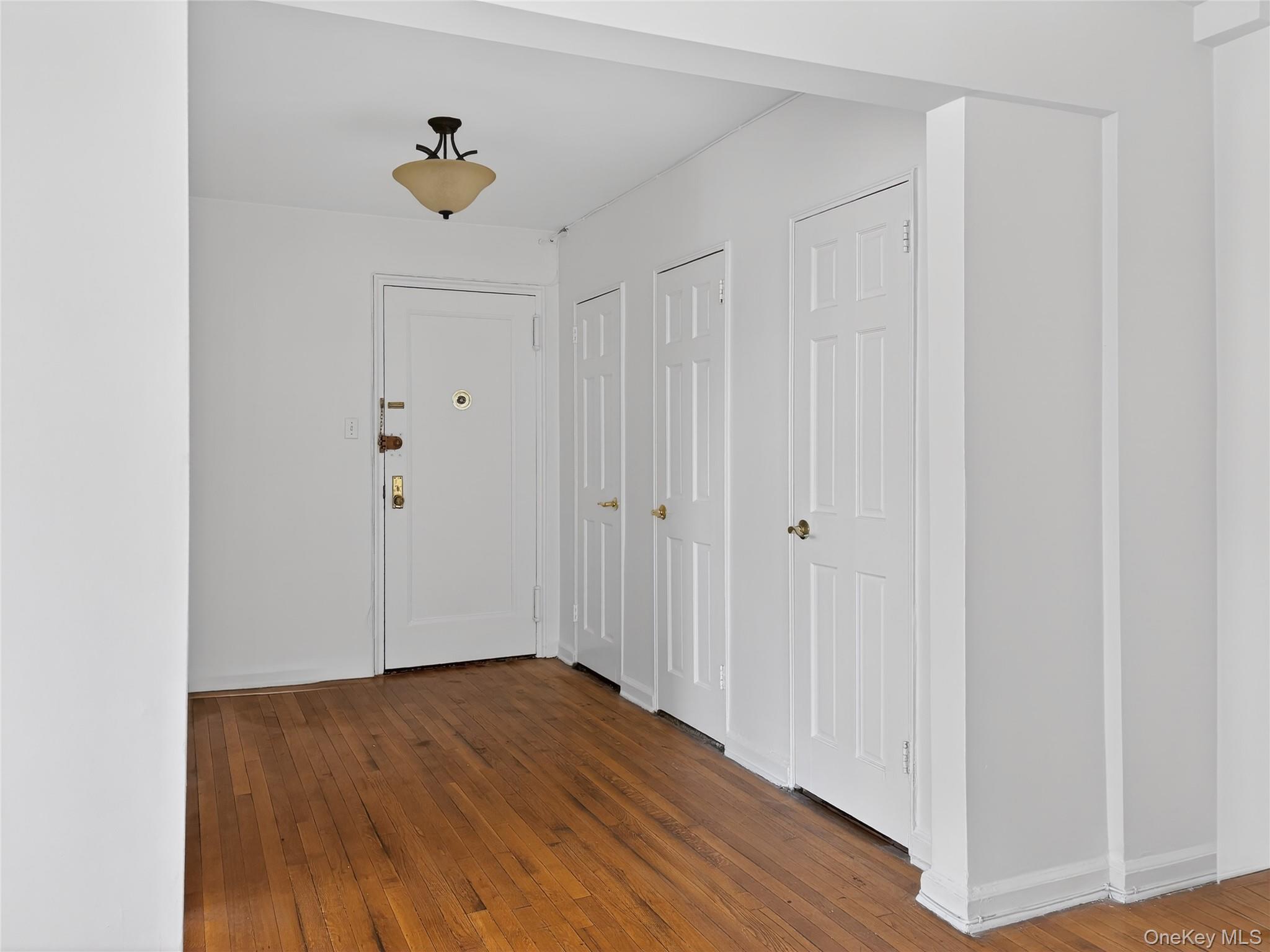 63-61 Yellowstone Boulevard 3e Property Photo 2