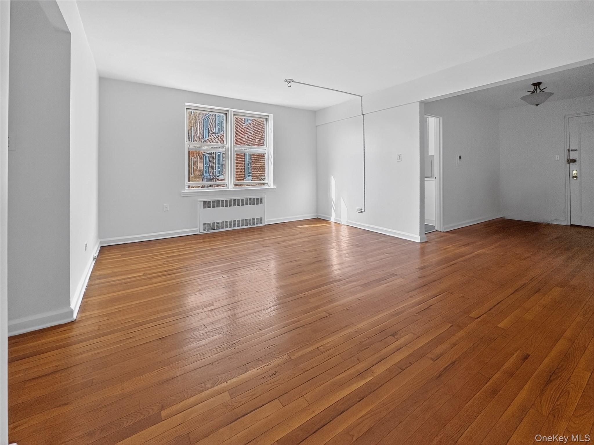 63-61 Yellowstone Boulevard 3e Property Photo 3