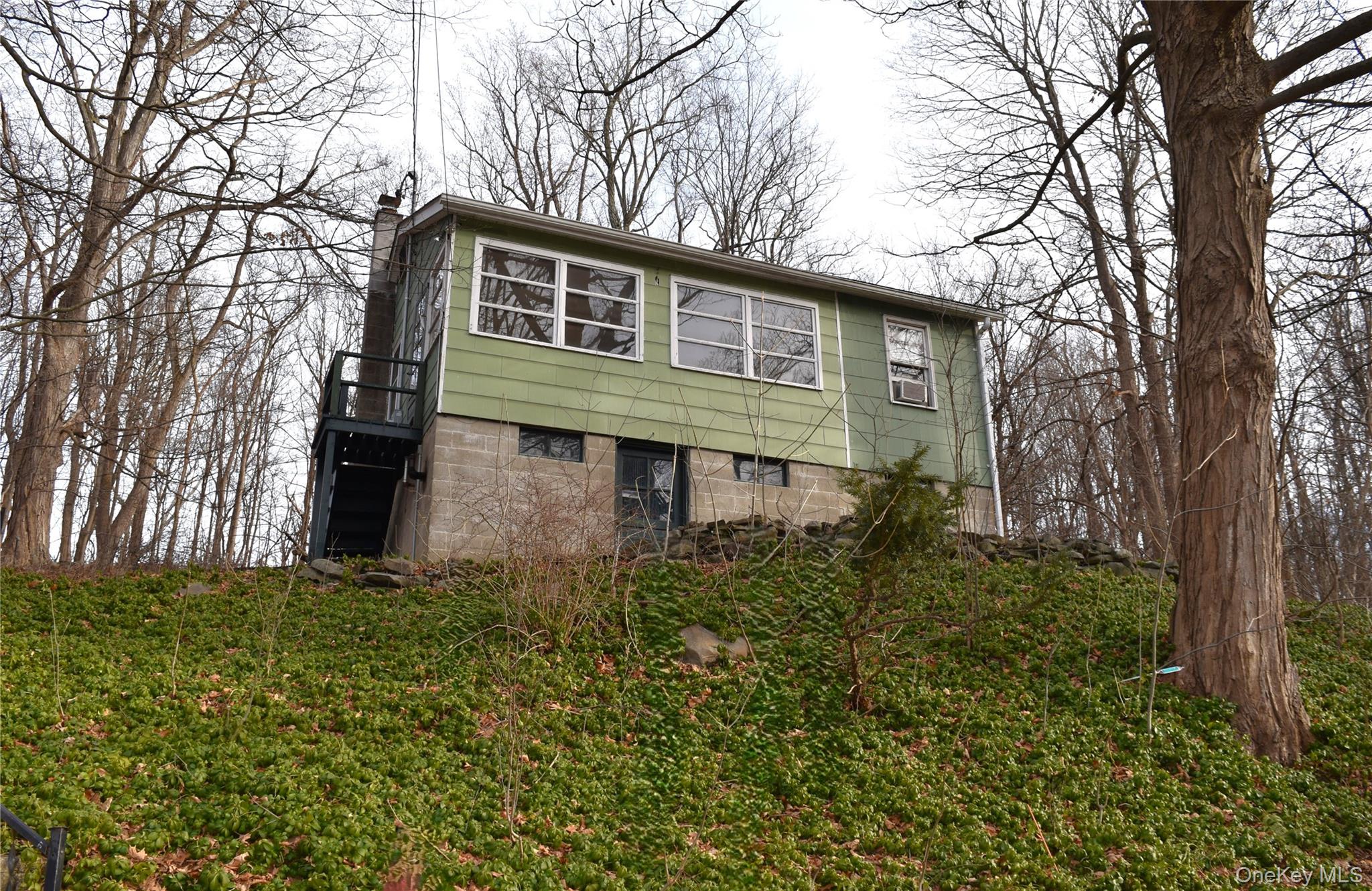 36 Paradise Hill Property Photo 2