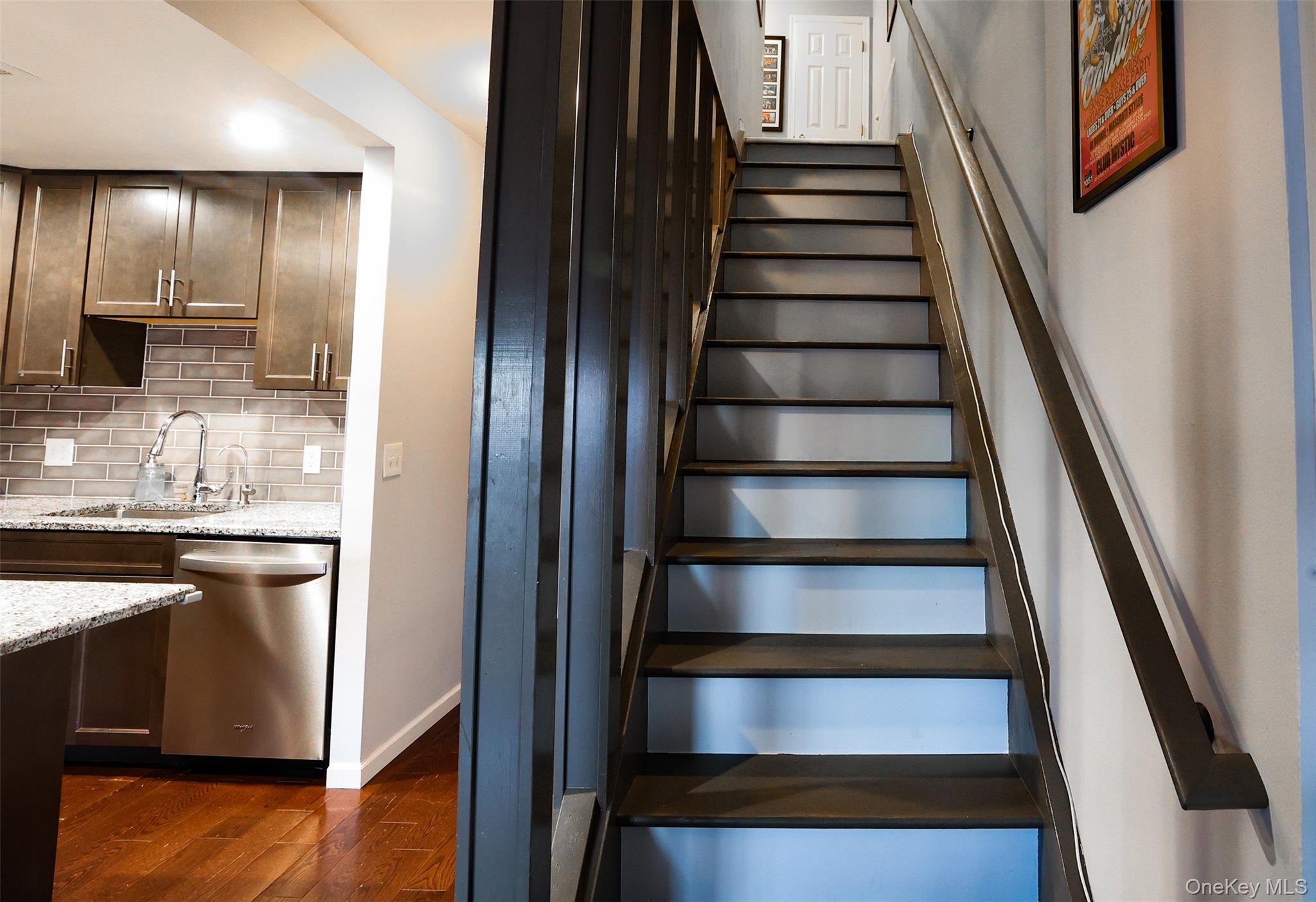 70 Johnes Street 325e Property Photo 8