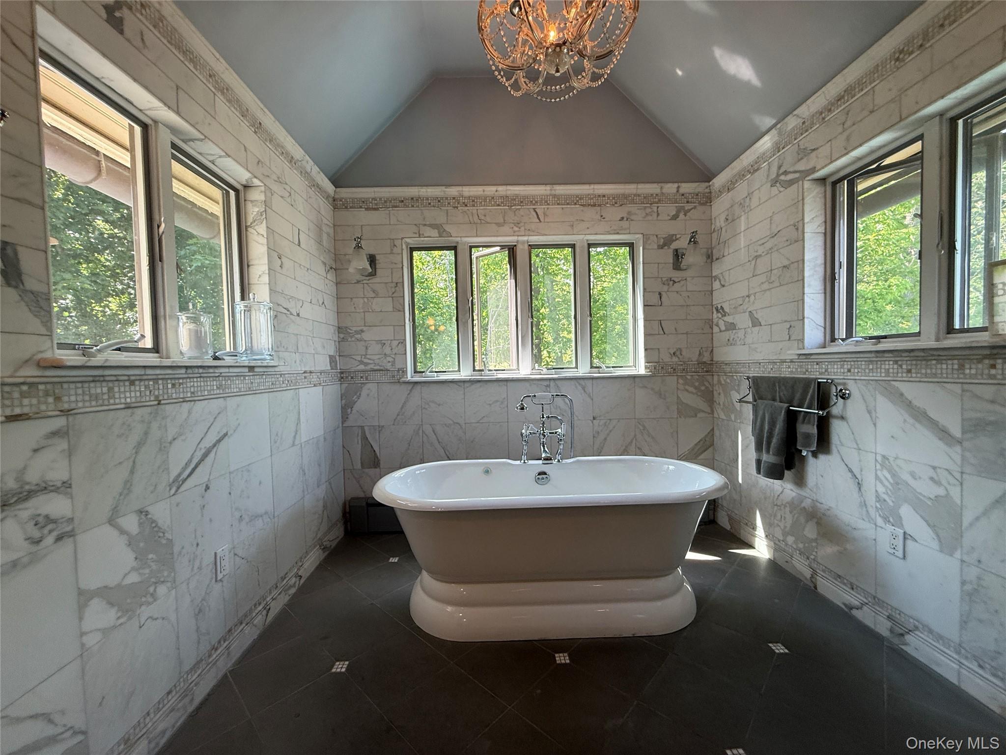 205 High Street Property Photo 18