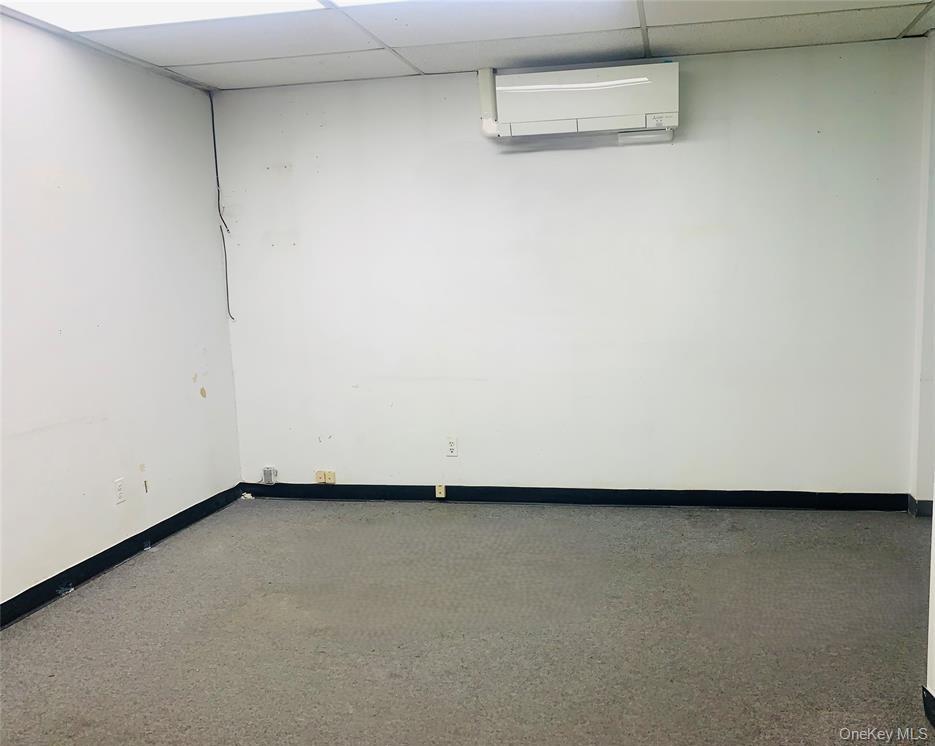 136-87 Roosevelt Avenue 301 Property Photo 4