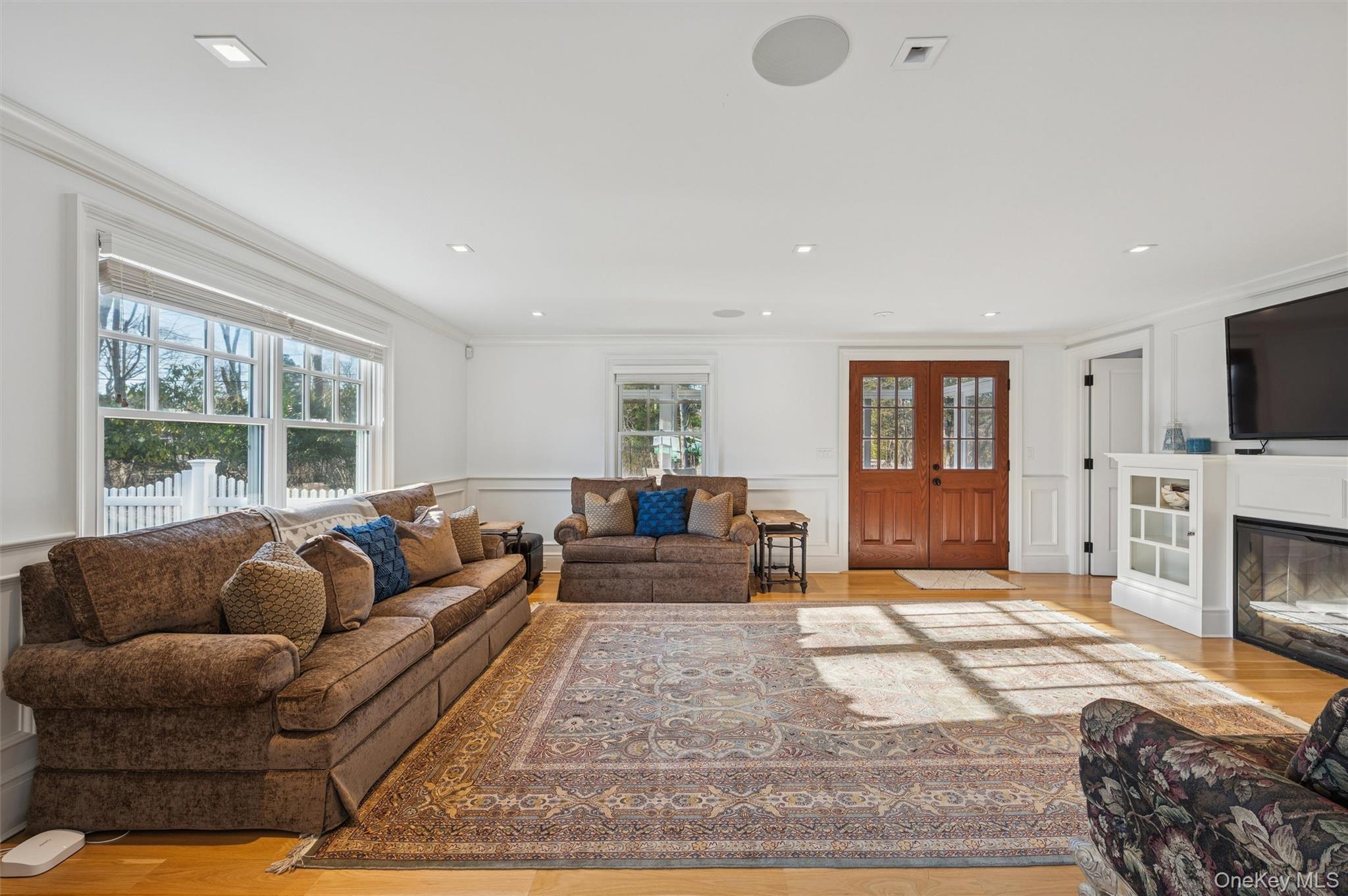30 Club Lane Property Photo 8
