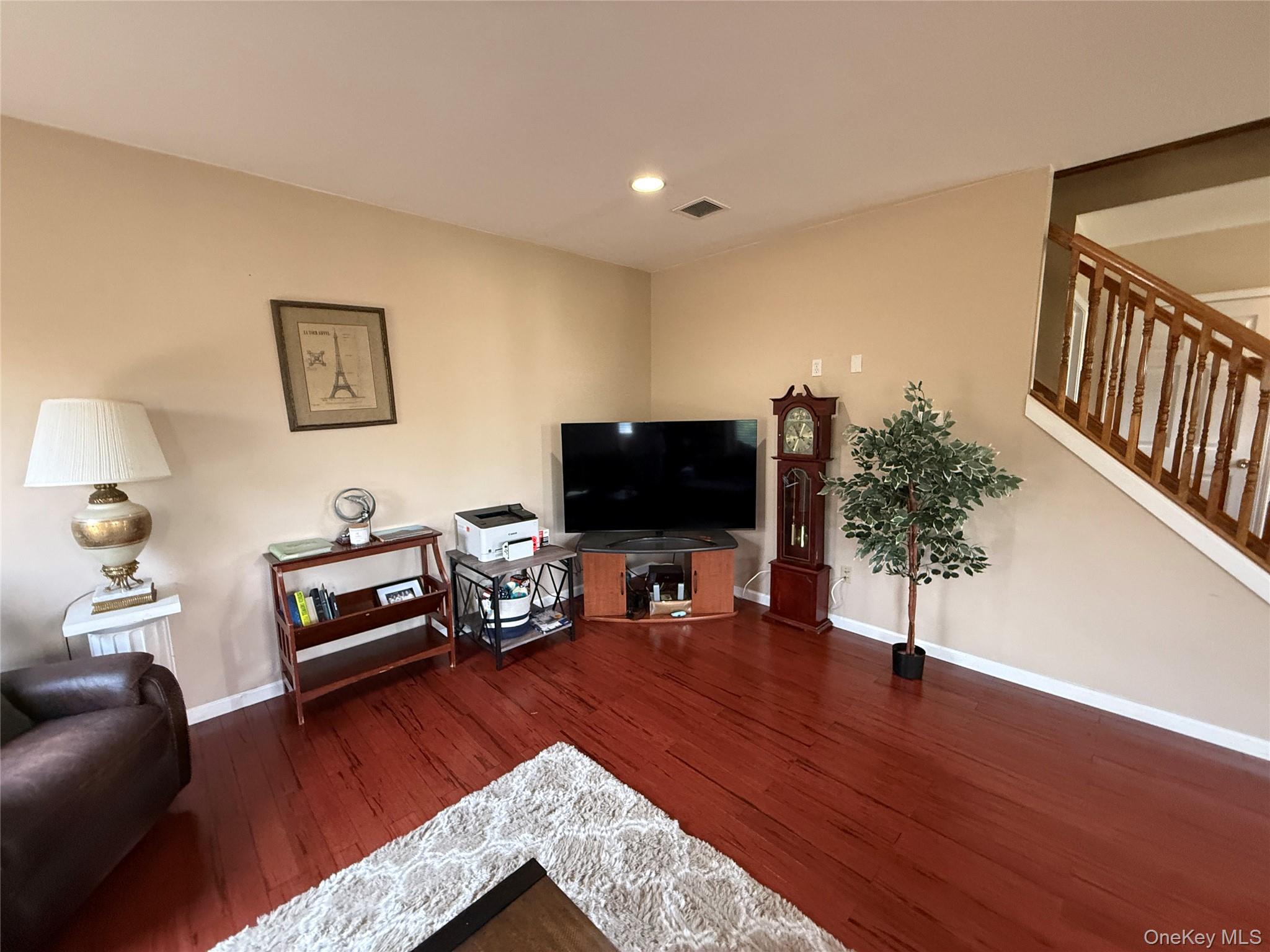 23 Swezey Place Property Photo 14
