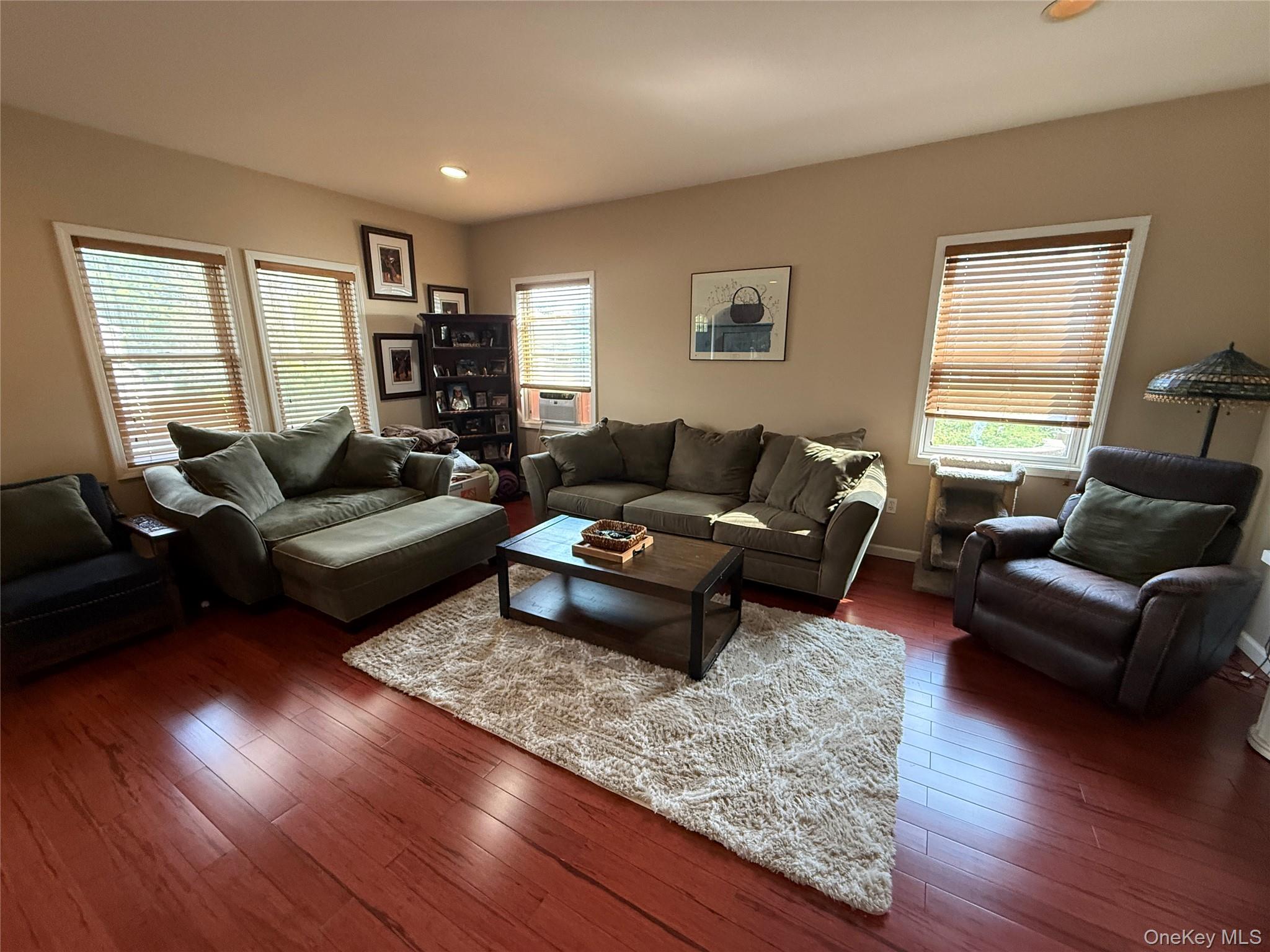 23 Swezey Place Property Photo 15