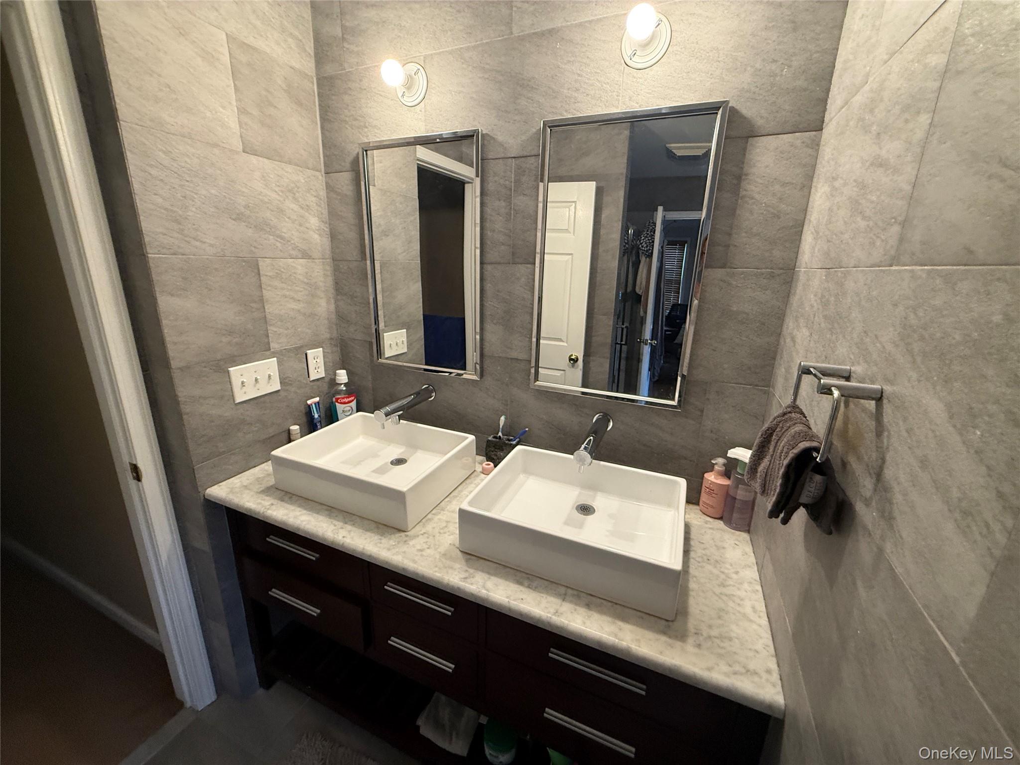 23 Swezey Place Property Photo 23
