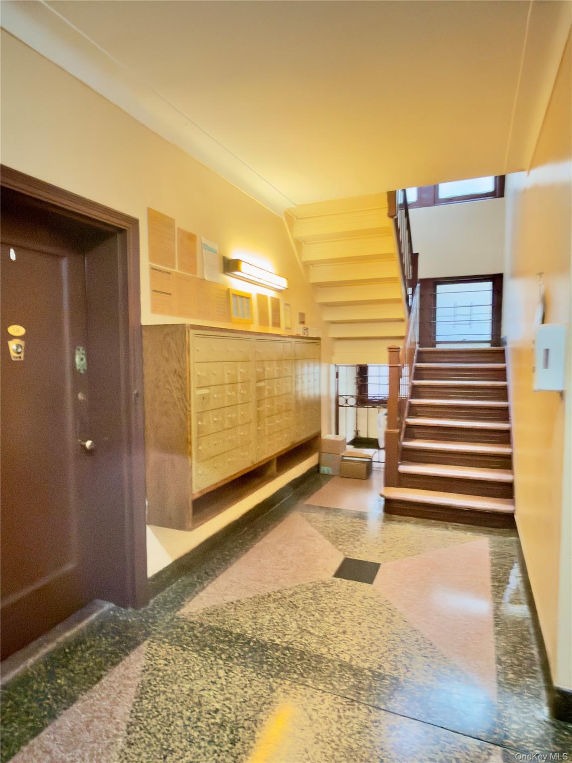 35-40 82 Street 6c Property Photo 6