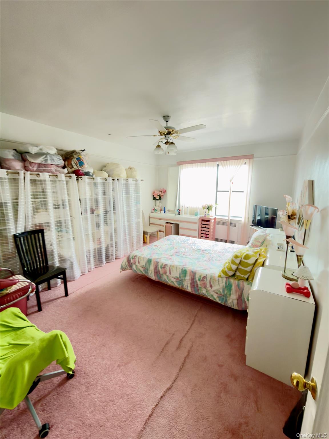 35-40 82 Street 6c Property Photo 16