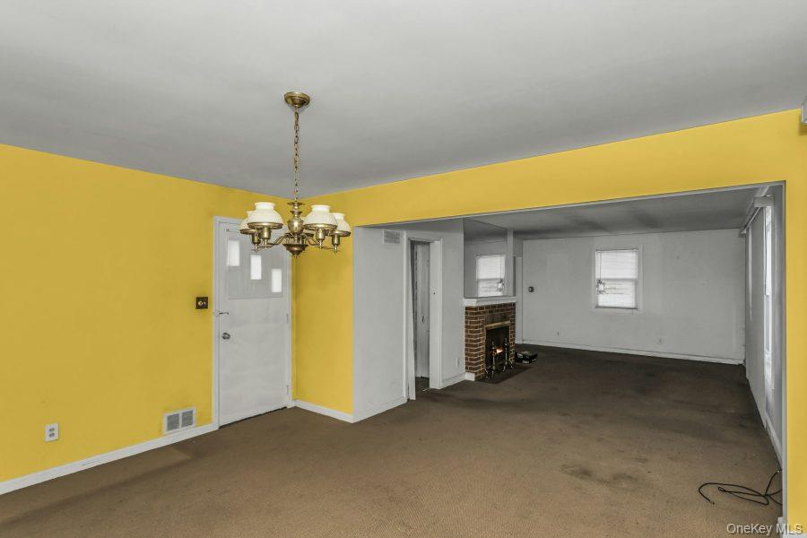 252 Toronto Avenue Property Photo 8
