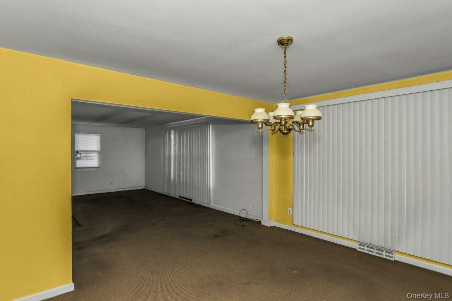 252 Toronto Avenue Property Photo 9