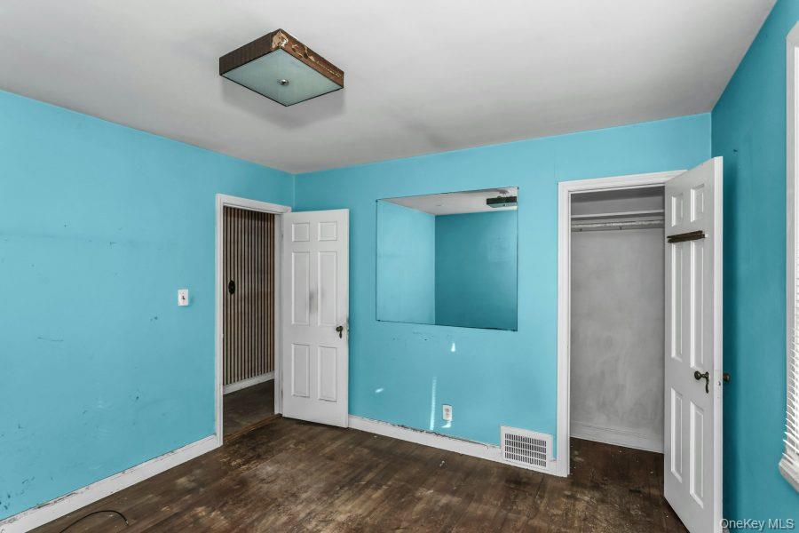 252 Toronto Avenue Property Photo 13