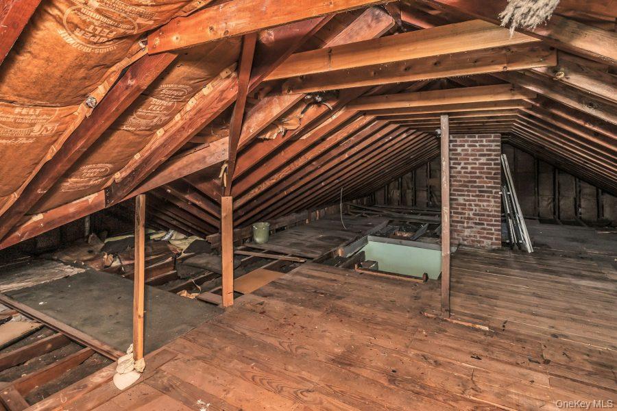 252 Toronto Avenue Property Photo 18