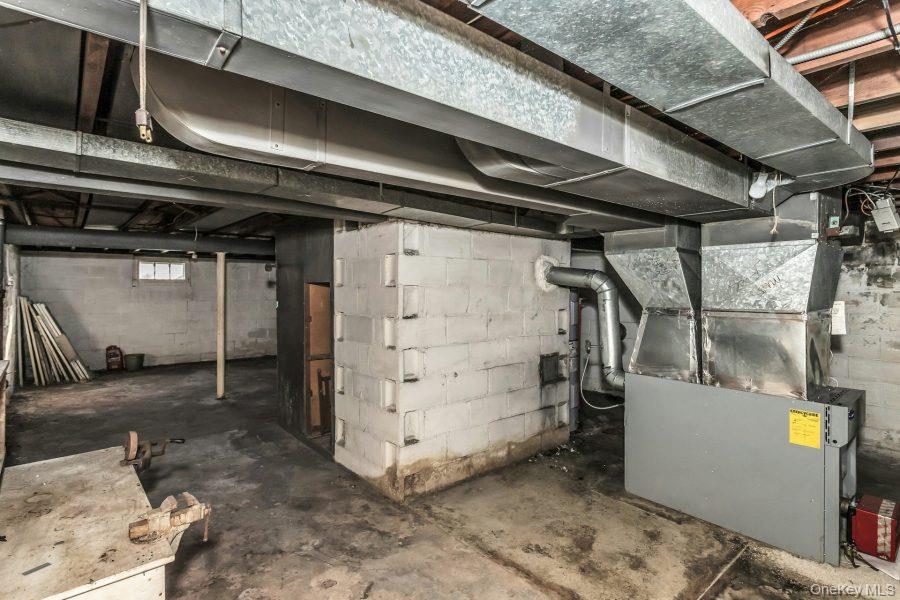 252 Toronto Avenue Property Photo 20