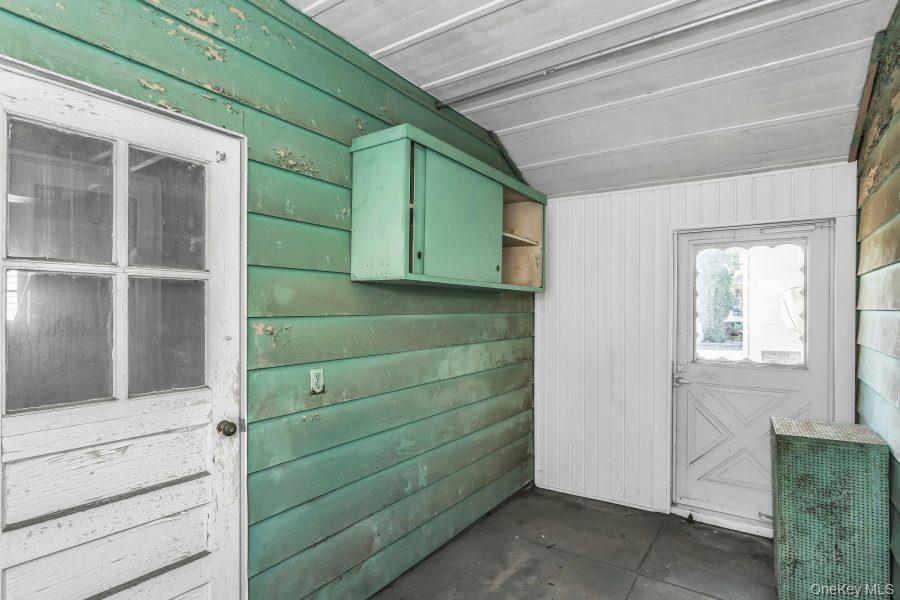 252 Toronto Avenue Property Photo 22