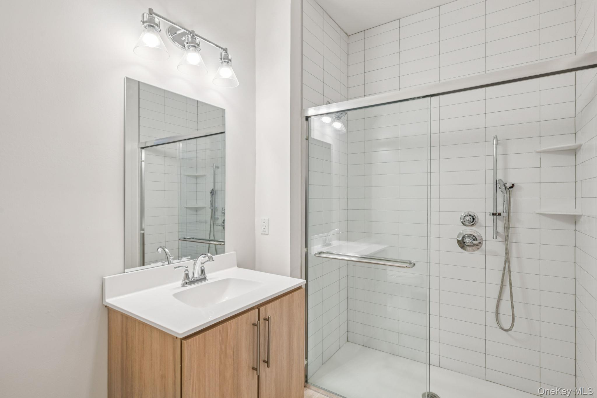 4180 Sunrise Highway Property Photo 13