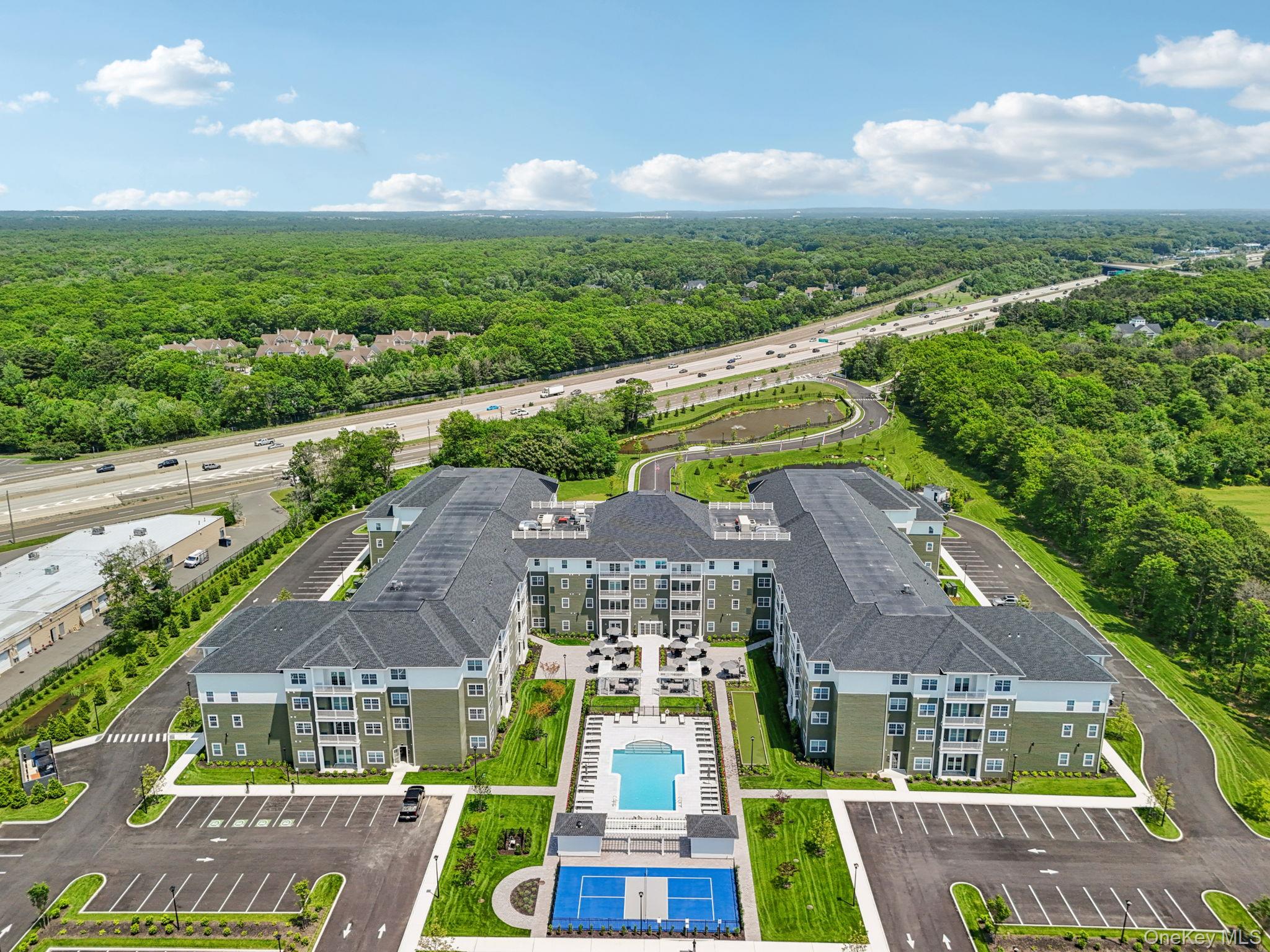 4180 Sunrise Highway Property Photo 20