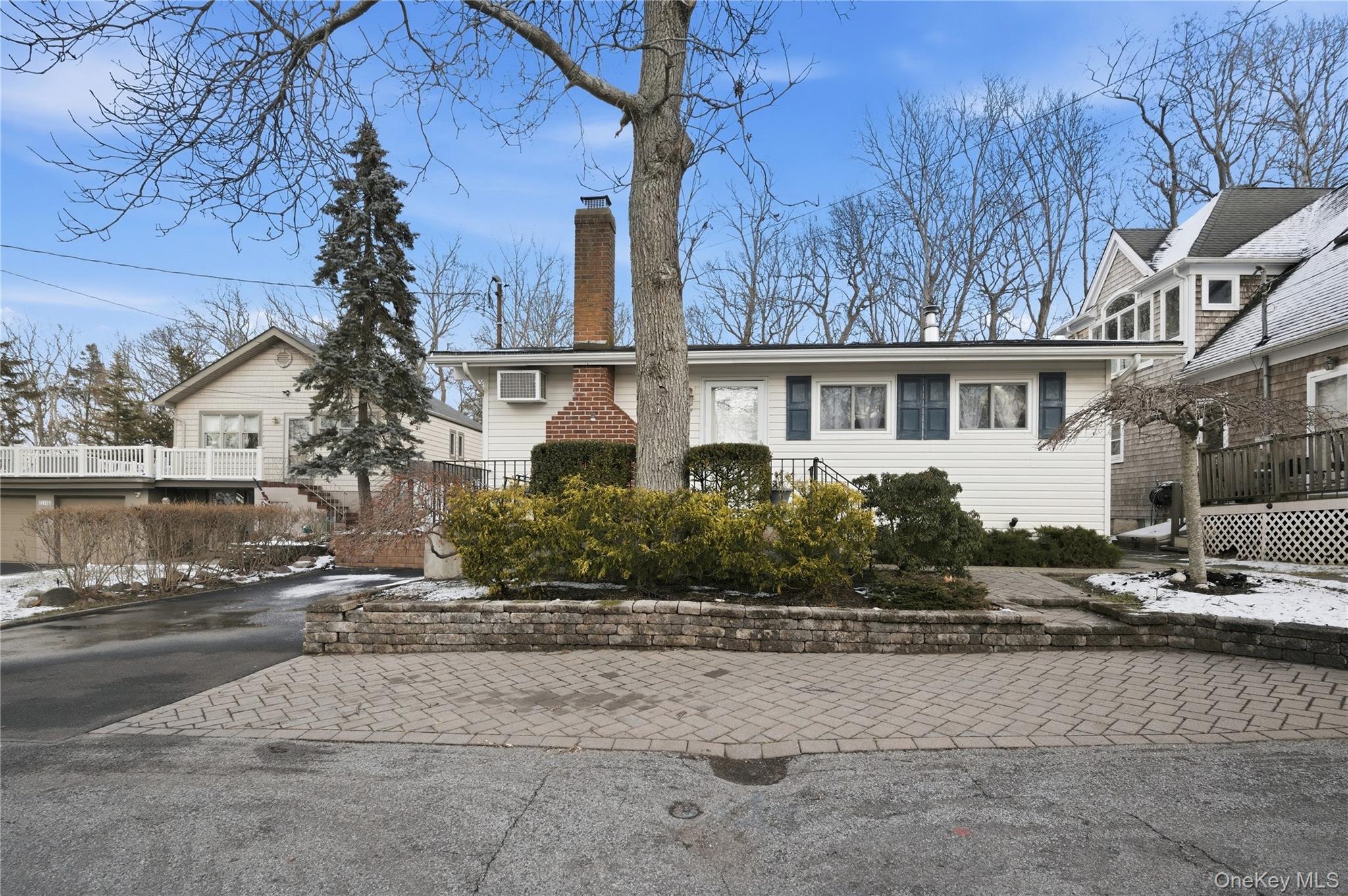 36 Oak Lane Property Photo 2