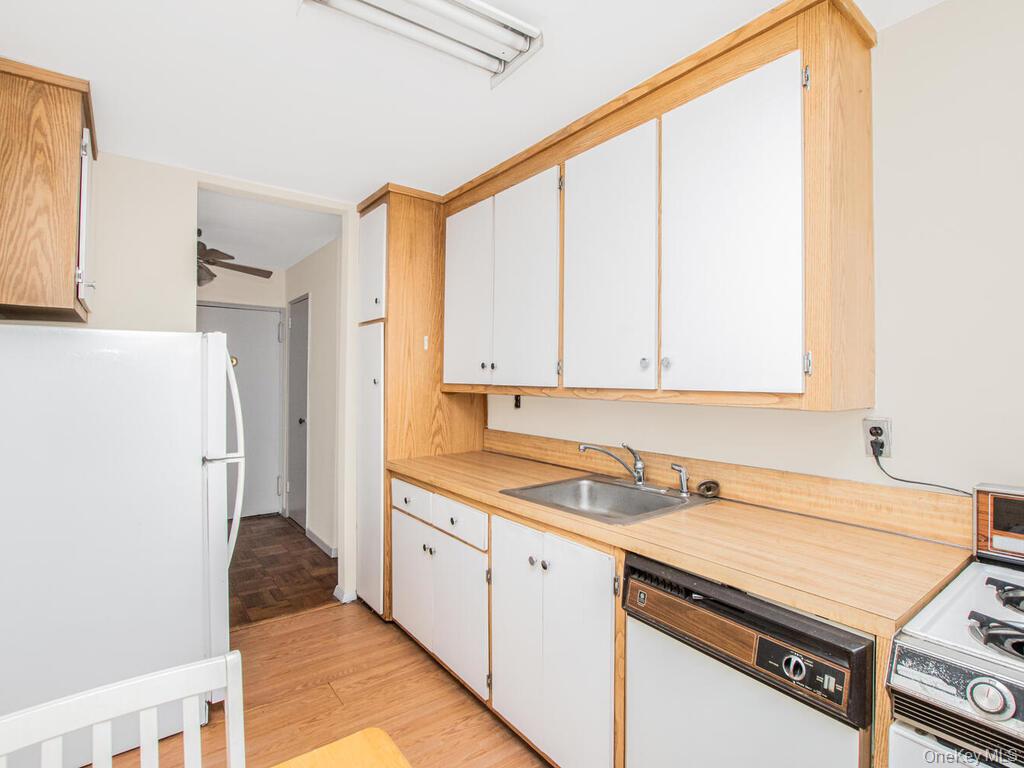 365 Bronx River Road 2c Property Photo 5