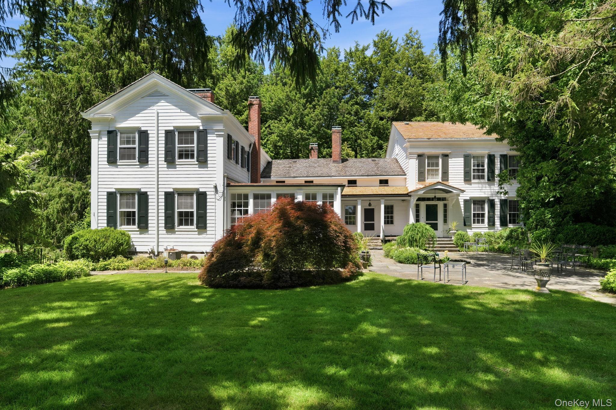 549 Croton Lake Road Property Photo 1