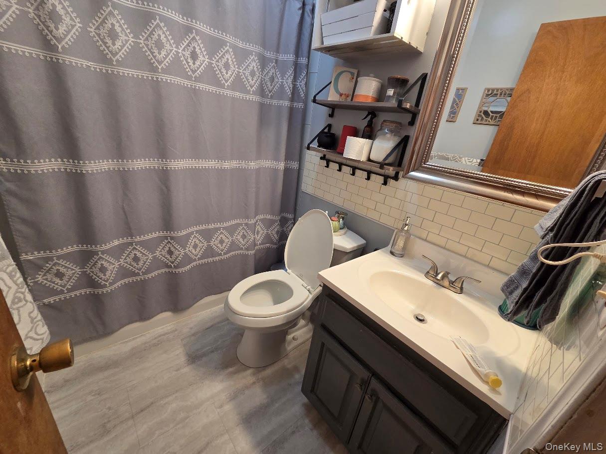 17 Greenview Avenue Property Photo 11