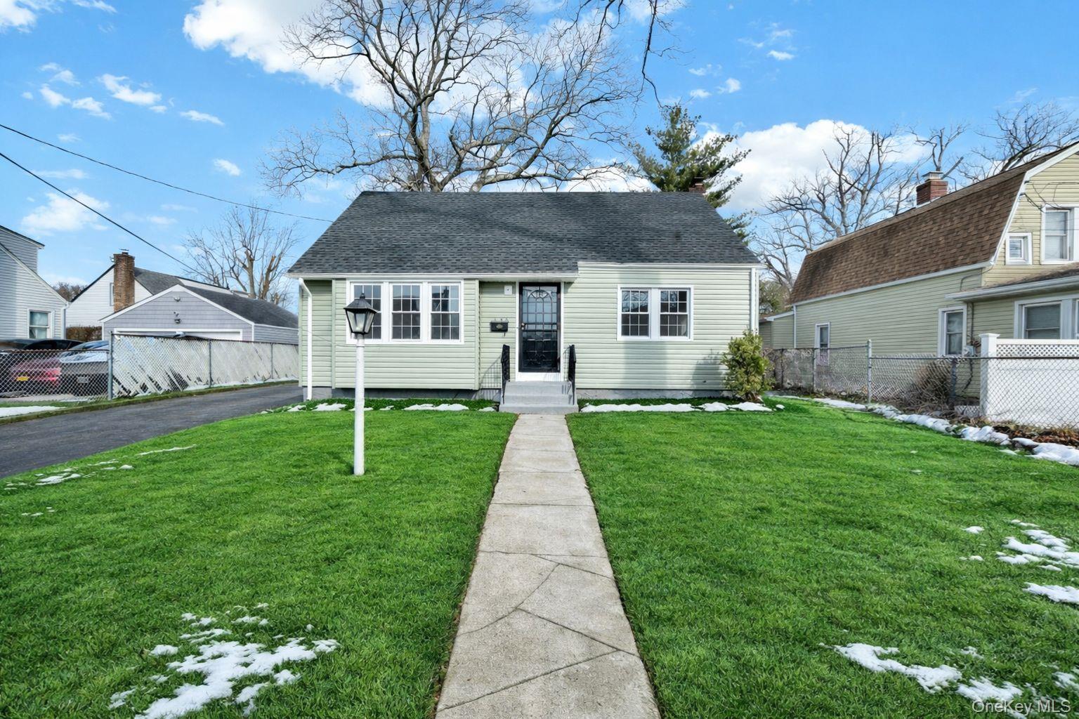 450 Rhodes Lane Property Photo 2