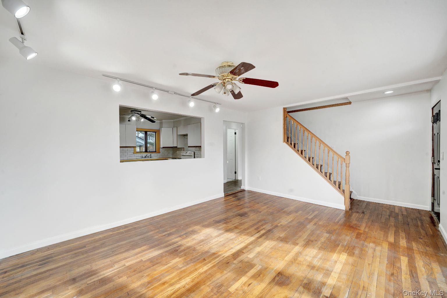 450 Rhodes Lane Property Photo 10