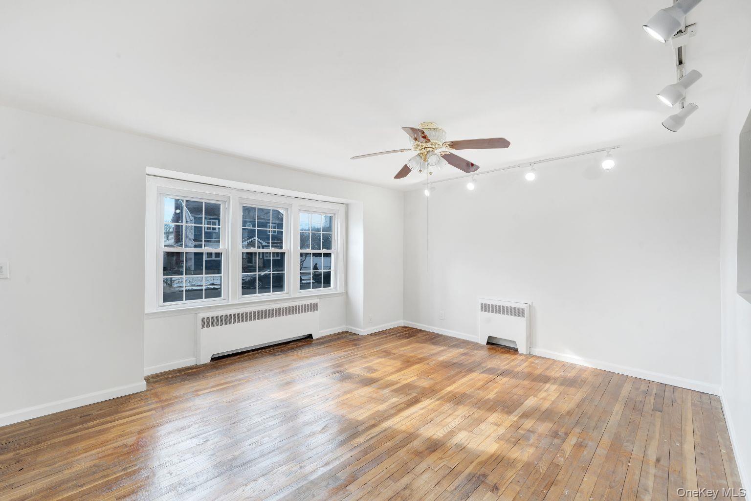 450 Rhodes Lane Property Photo 12