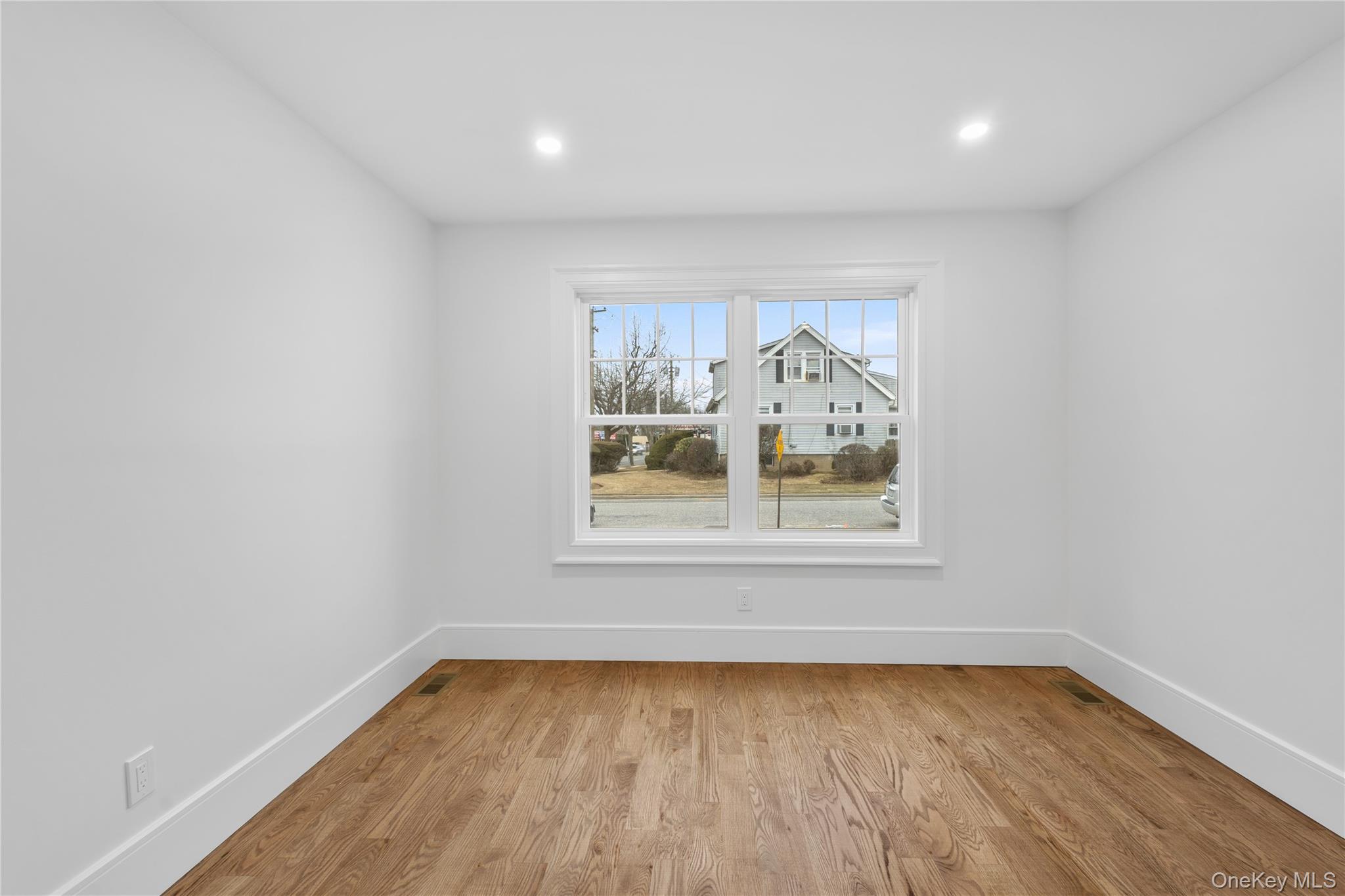 199 N Elm Street Property Photo 21