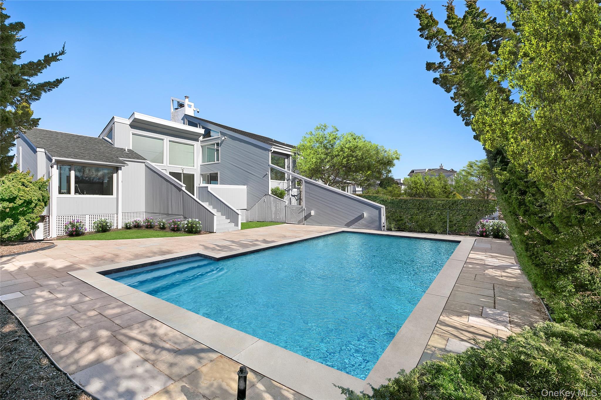 32 Dune Property Photo 1
