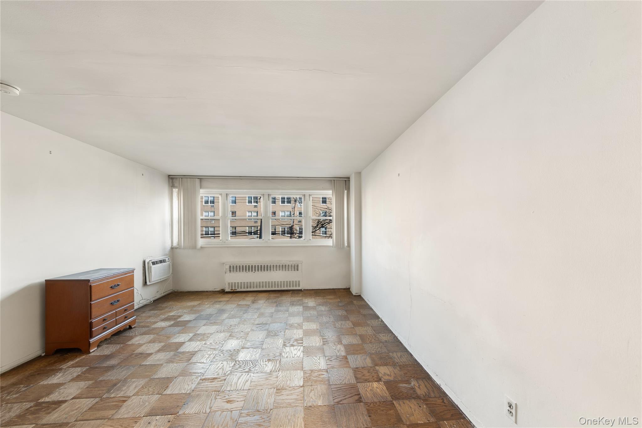 370 Westchester Avenue 2n Property Photo 9