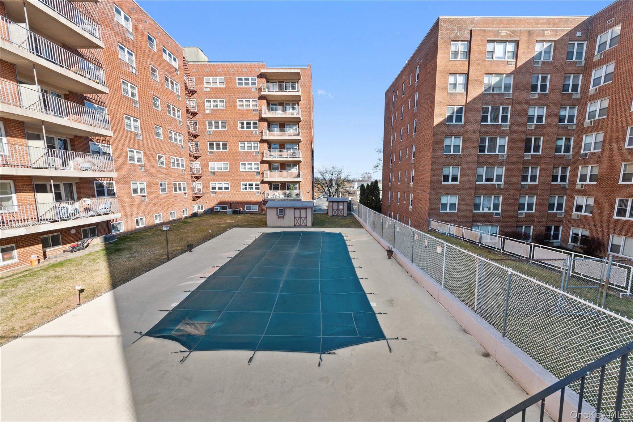 370 Westchester Avenue 2n Property Photo 15