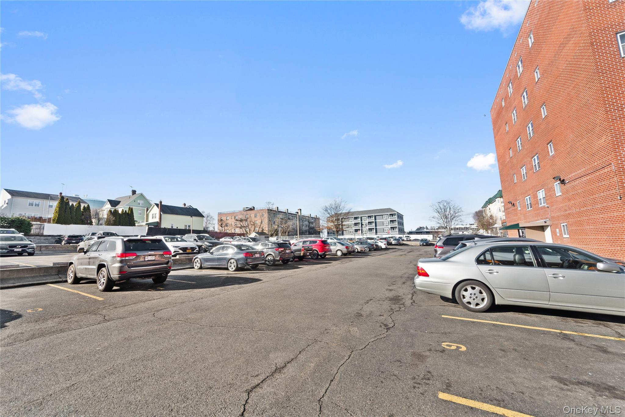 370 Westchester Avenue 2n Property Photo 17