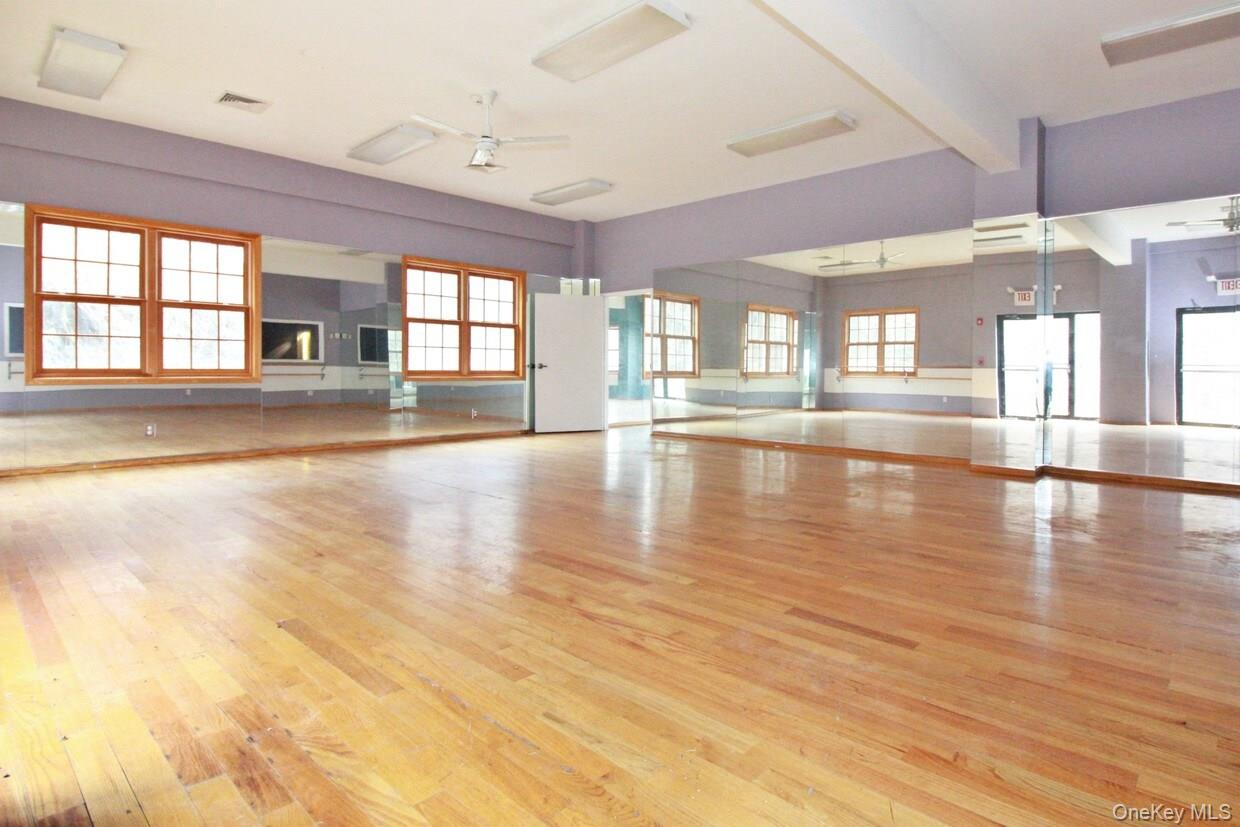 17 Peekskill Hollow Road Office Property Photo 4