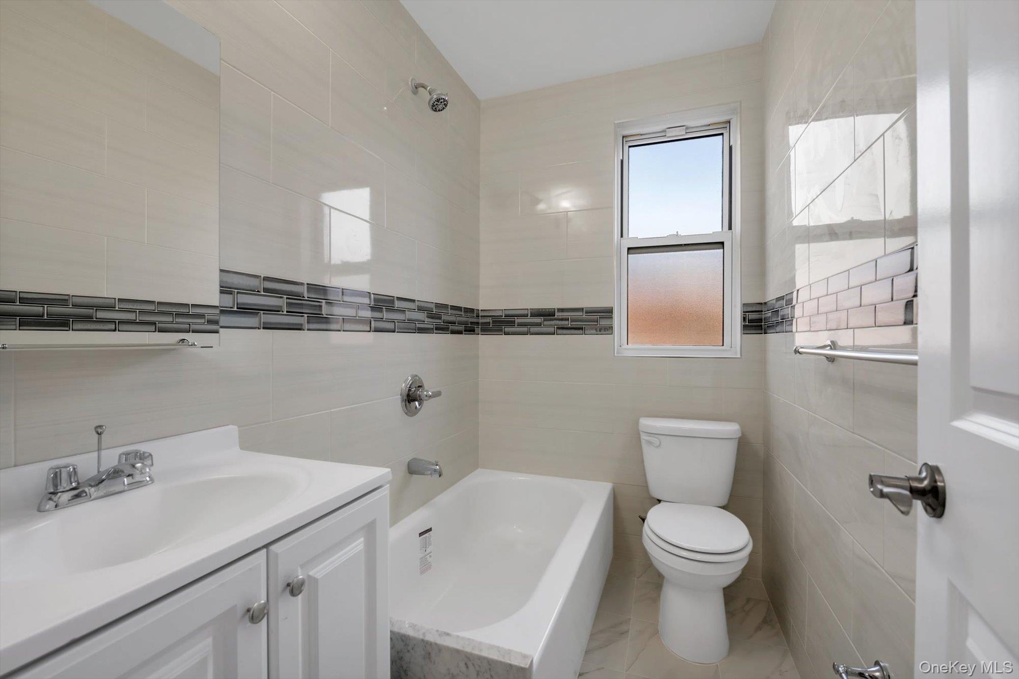 141-37 Union Turnpike 2-o Property Photo 10