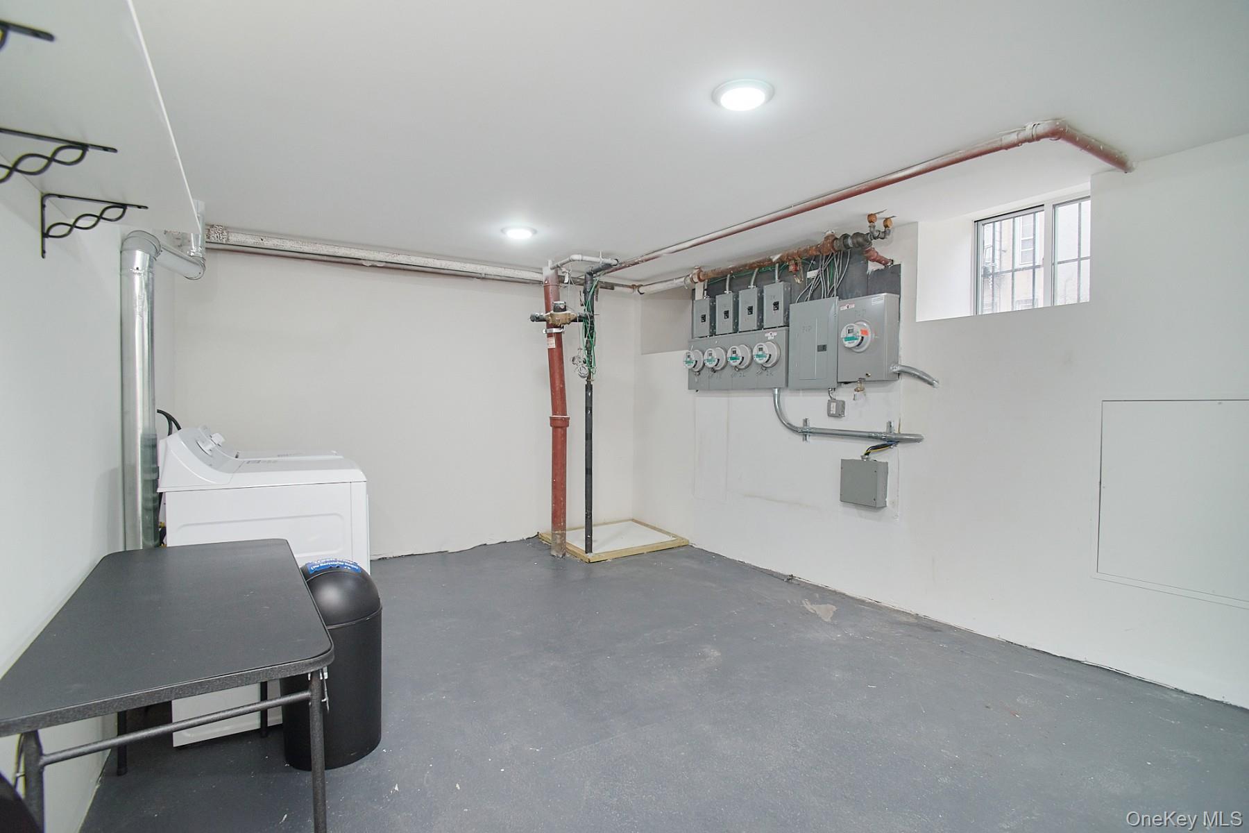 1069 Grant Avenue Property Photo 39