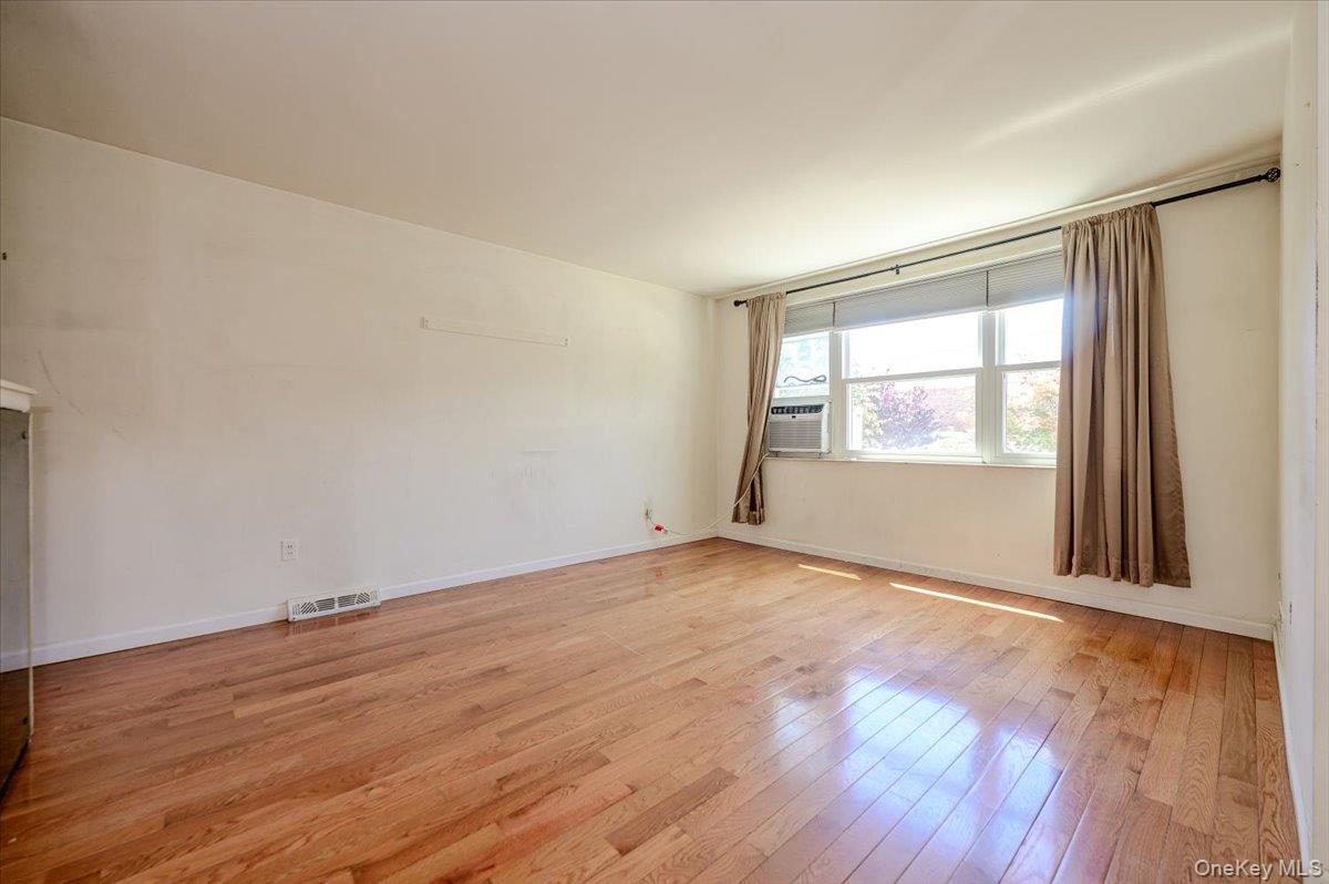 192 Huntington Avenue Property Photo 5