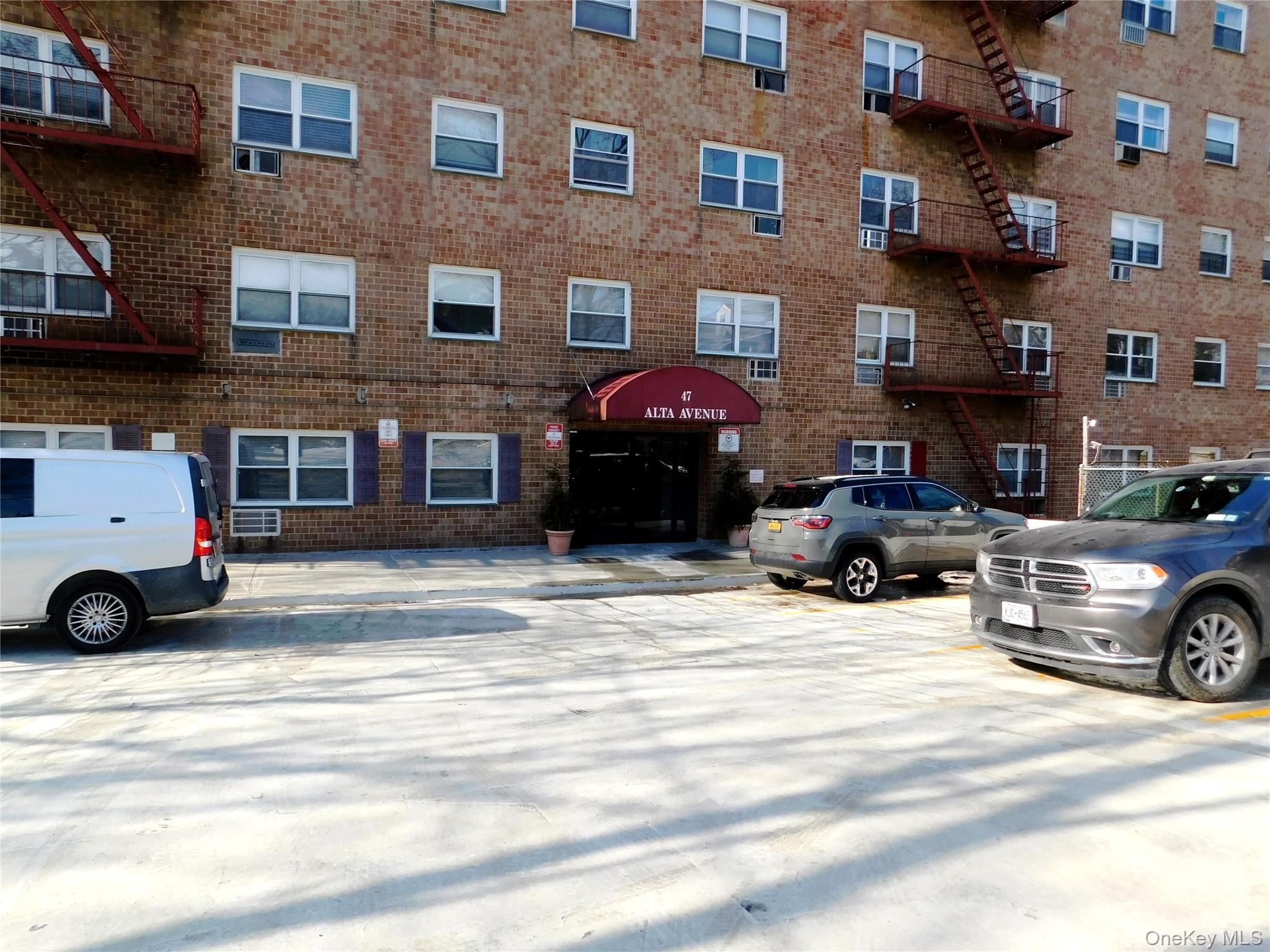 47 Alta Avenue #5a Property Photo 2