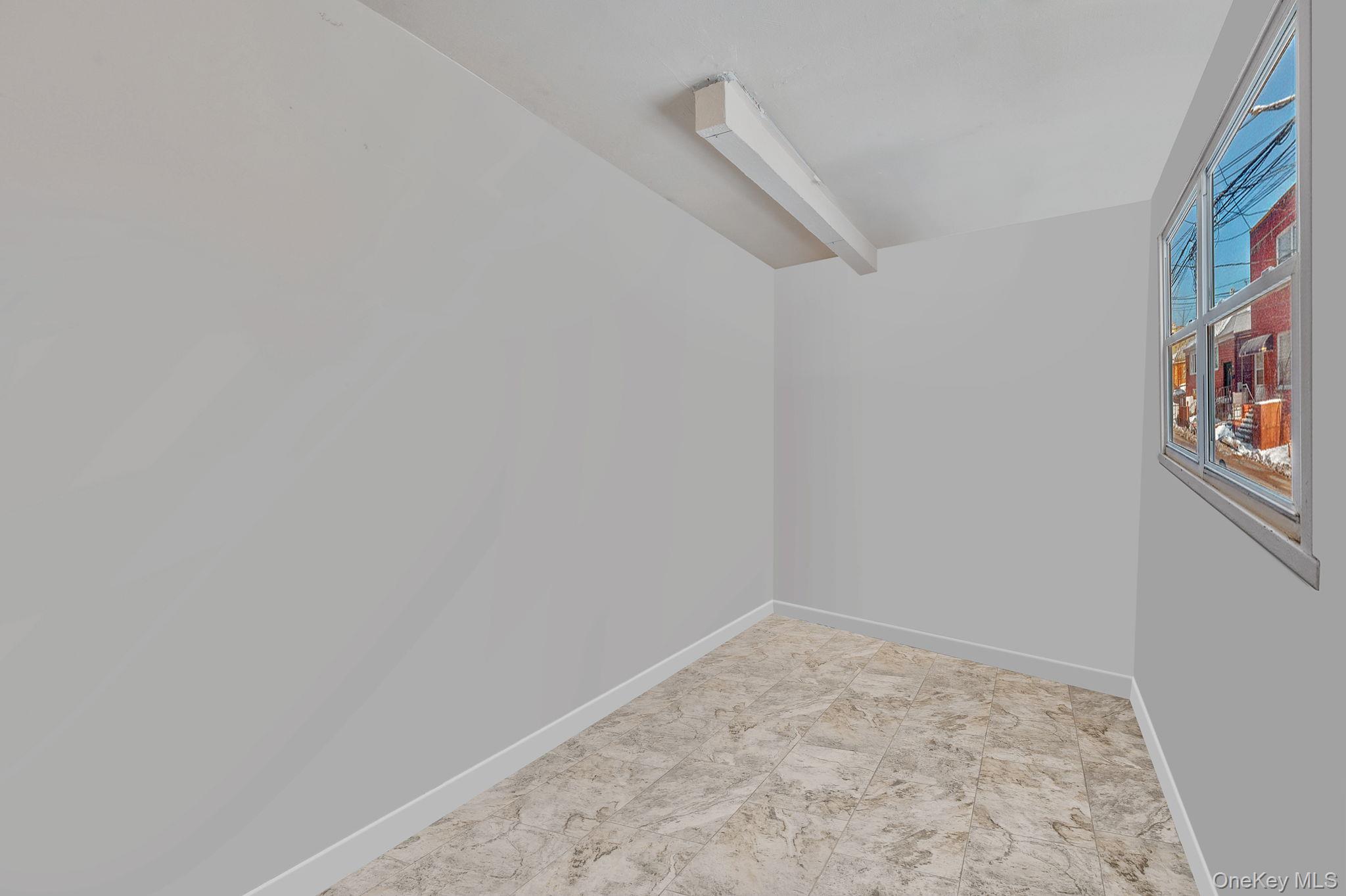 2222 127th Street Property Photo 3