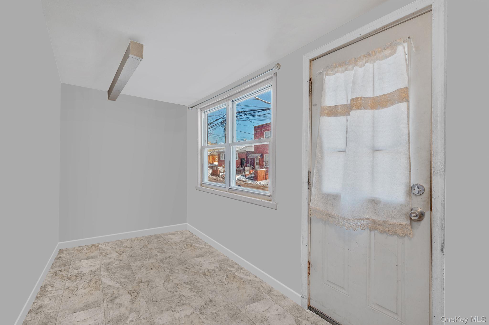 2222 127th Street Property Photo 4