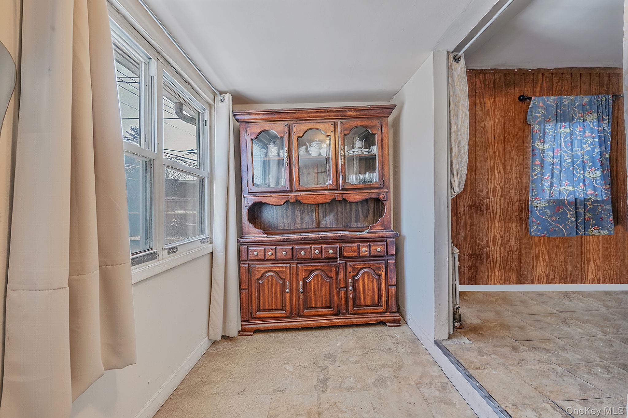 2222 127th Street Property Photo 5