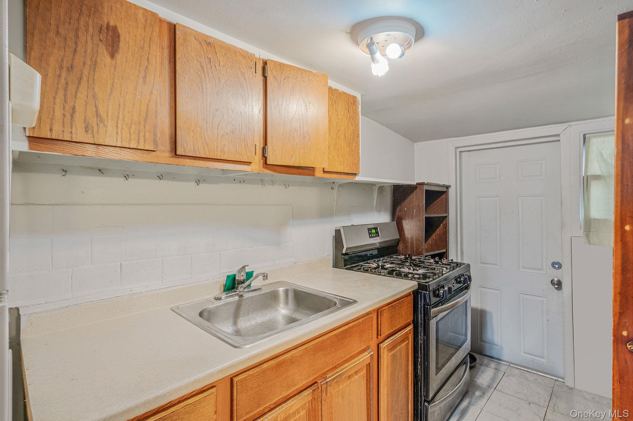 2222 127th Street Property Photo 14