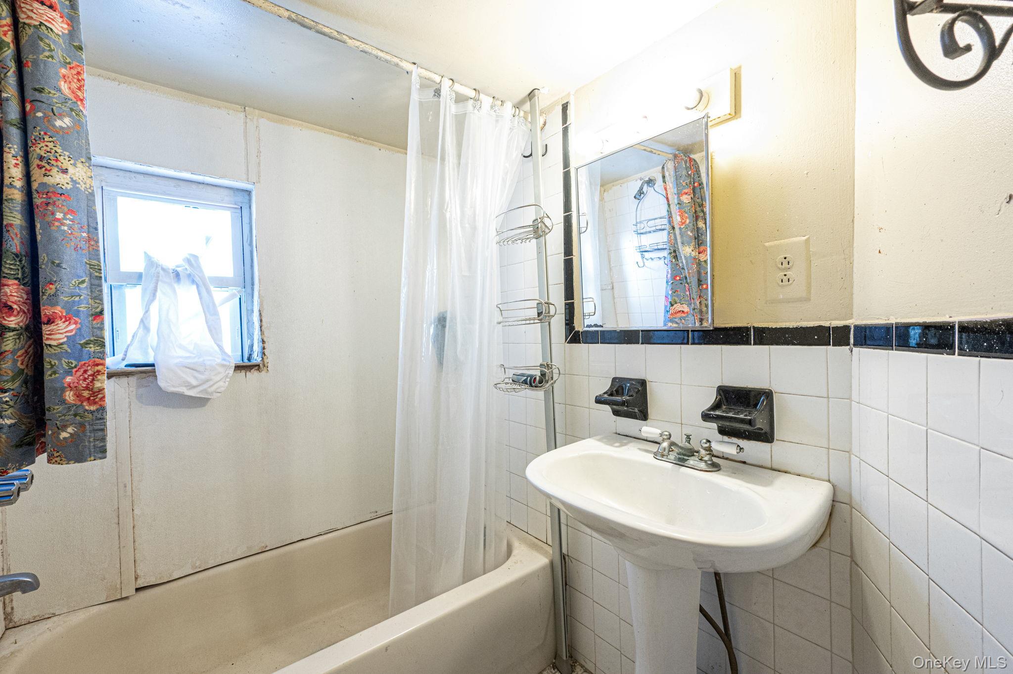 2222 127th Street Property Photo 17