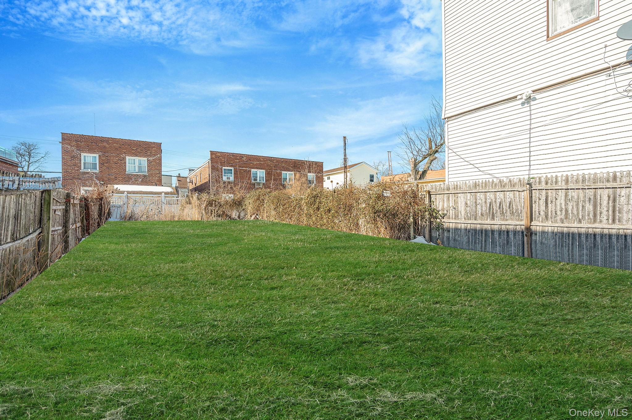 2222 127th Street Property Photo 18